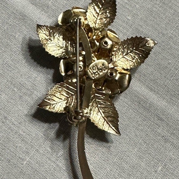Vintage Signed Hobe Flower Mesh Gold tone Rose Brooch Pin - Picture 4 of 7